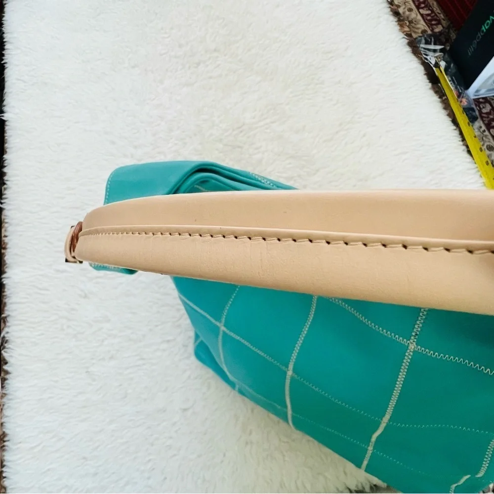 Ceci Ou Cela Plus Une Aqua Green Genuine Leather Shoulder/Hobo Bag